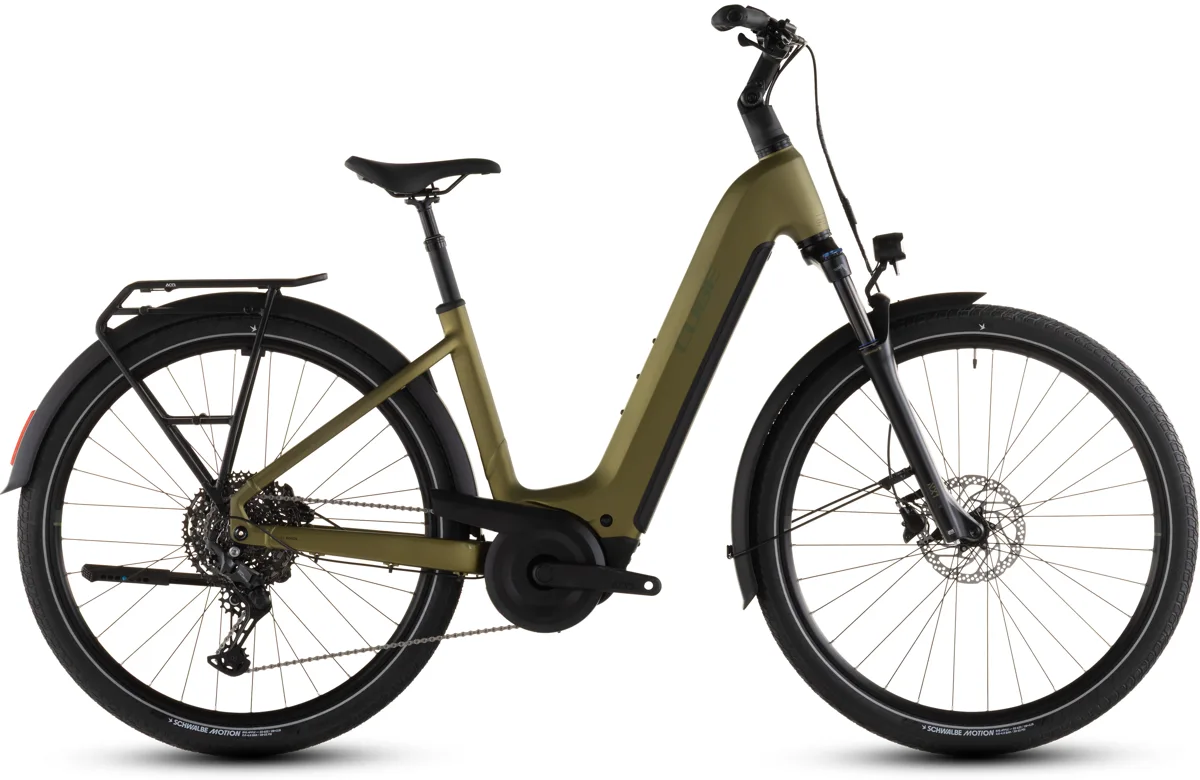 Cube Touring Hybrid Pro 800